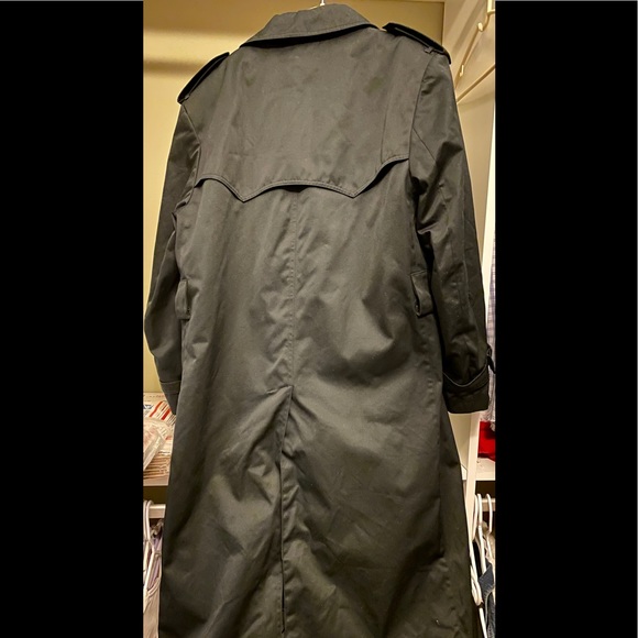 Mens trench coat - Picture 7 of 12